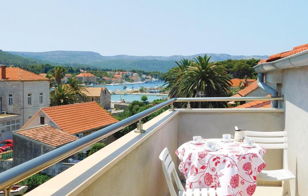 Apartman Tudor Stari Grad  Buitenkant foto
